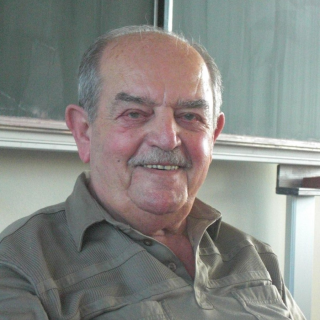 wf-mieciu-langer-portrt-1 Montessori-Schulzentrum Leipzig - Neuigkeiten - Mieciu Langer (85) spricht mit Schülern über sein Leben